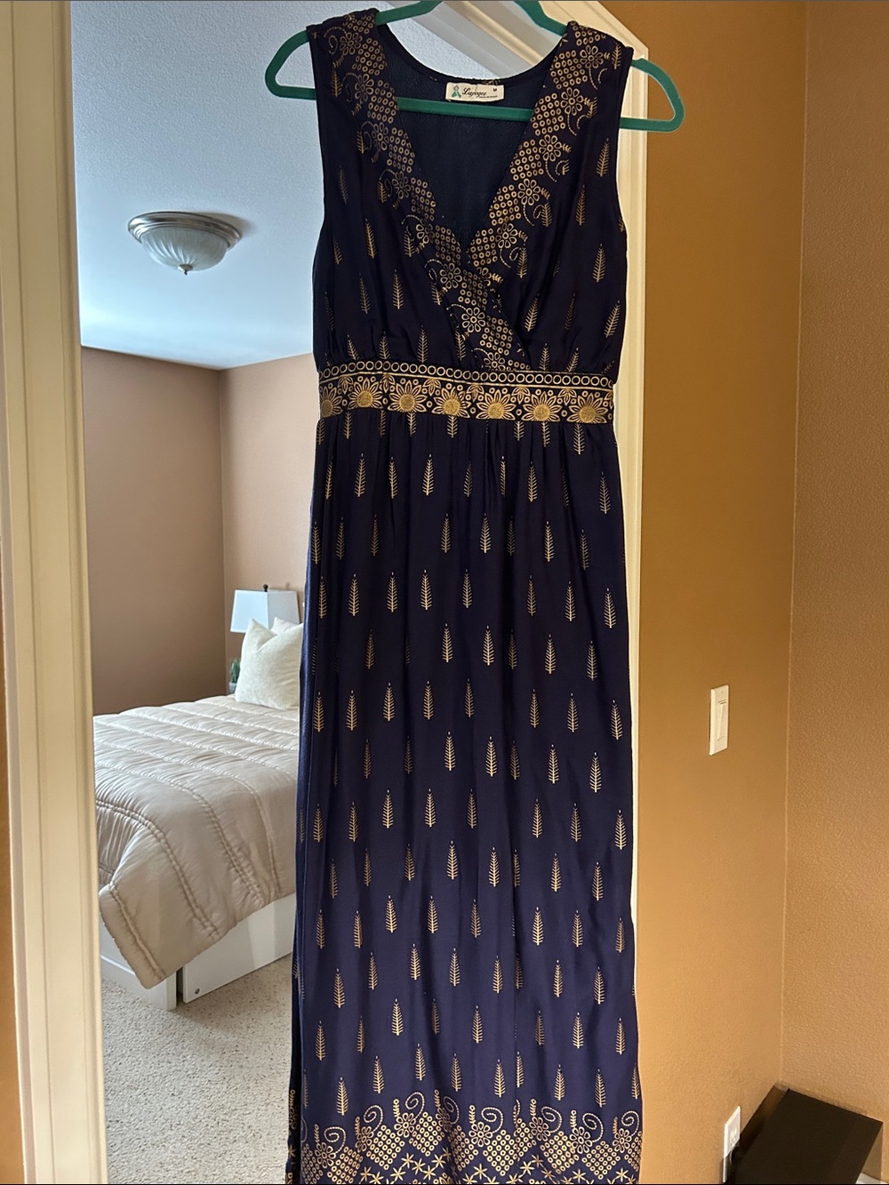 Sleeveless Navy Maxi Dress with Gold Motif - Lapogee